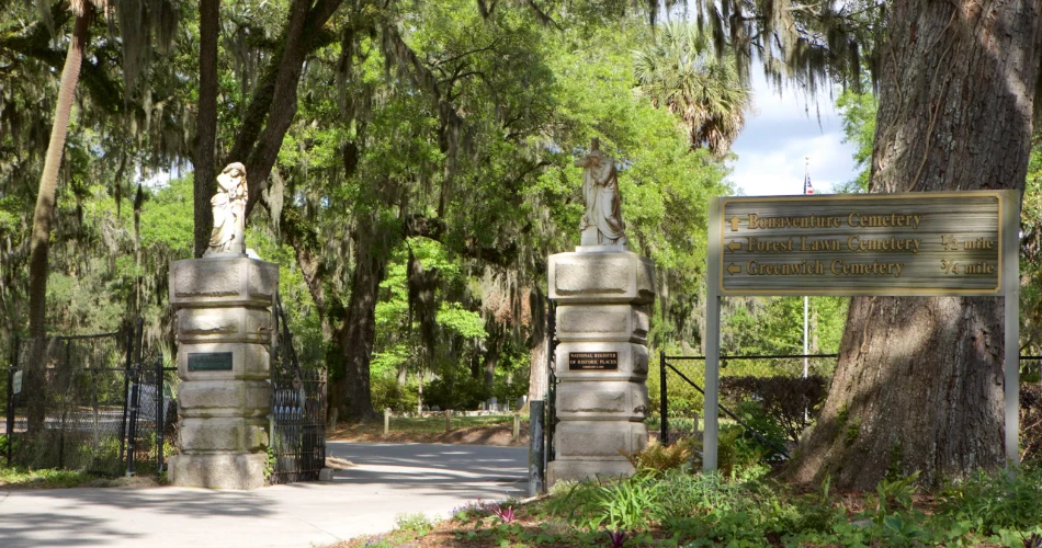 Things to Do in Savannah: Landmarks, Gardens & Riverfront Fun