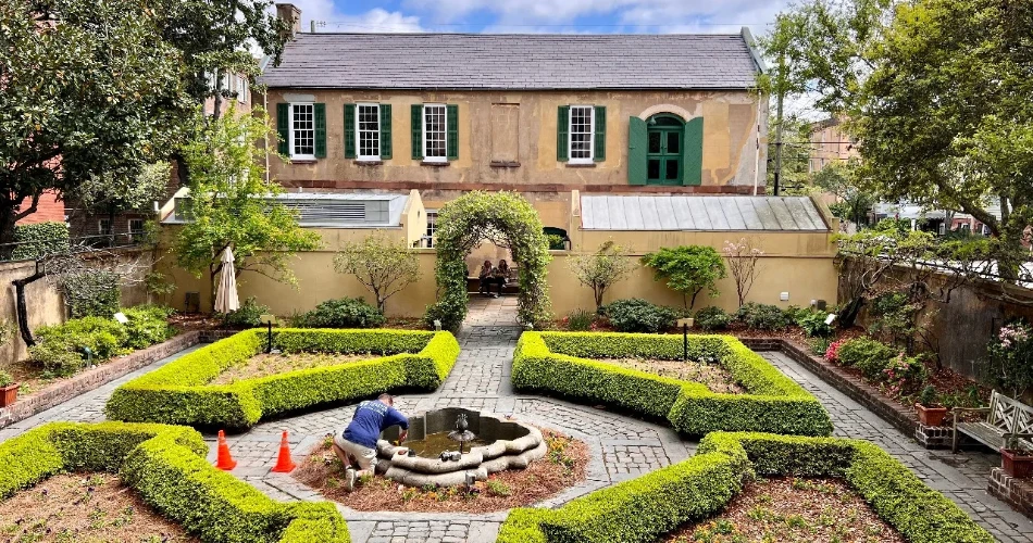 Things to Do in Savannah: Landmarks, Gardens & Riverfront Fun
