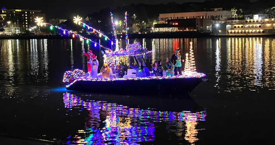 Christmas in Savannah: Holiday Lights, Events & Southern Festivities